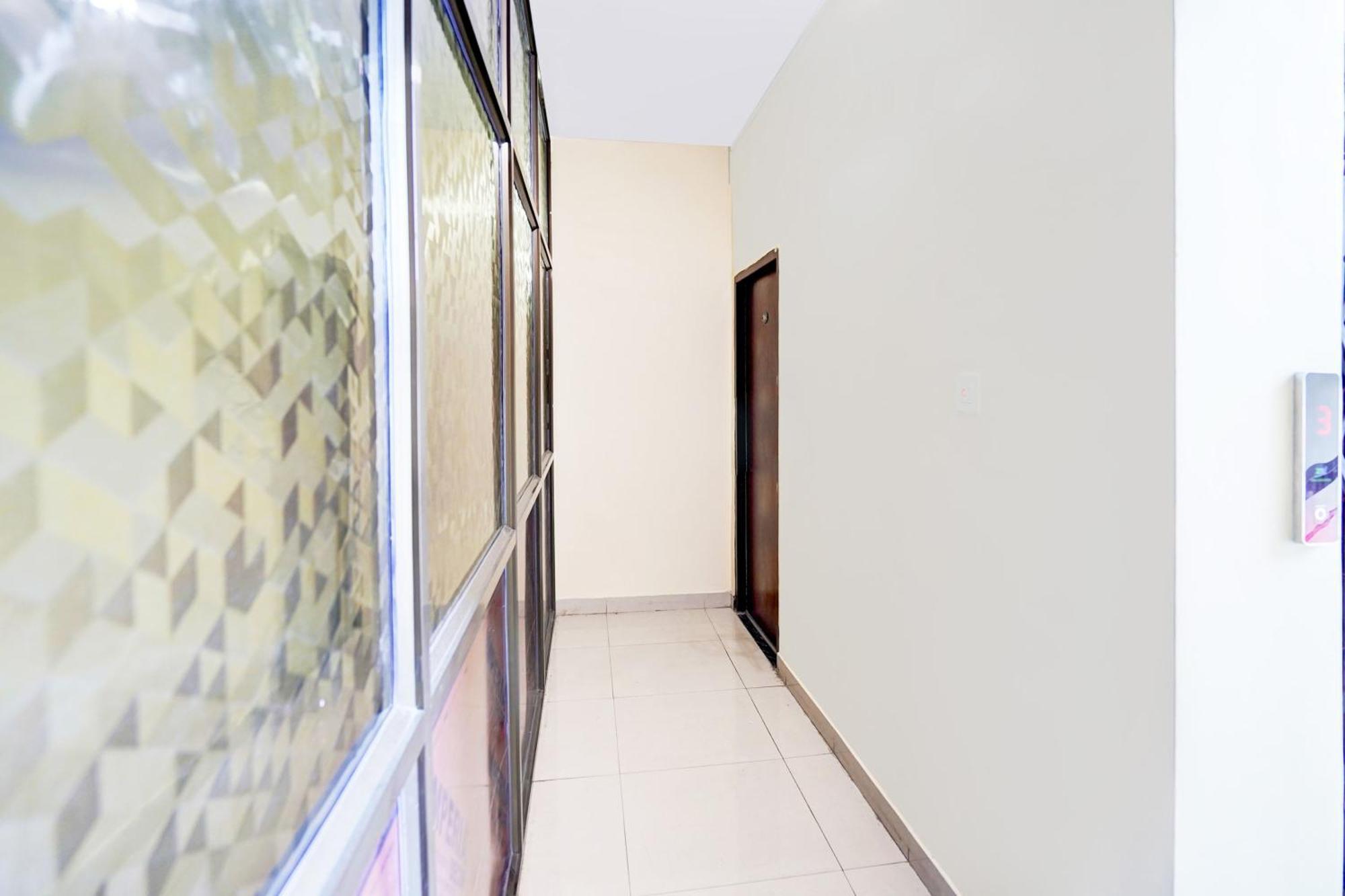 Super Hotel O Blw Kakarmatta Near Banaras Junction Varanasi Exterior foto